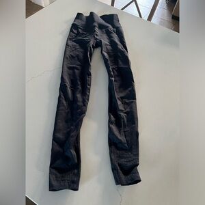 SculptKnit by Fabletics dark blue leggings